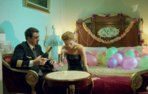 ����� ����