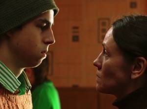 �������