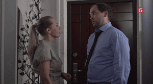 �������