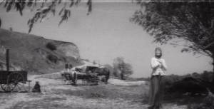 �������