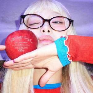  Chuu - Xo, My Cyberlove