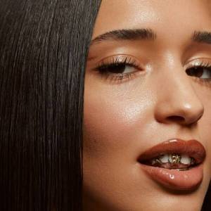  Dina Ayada - Identity