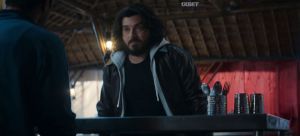 �����