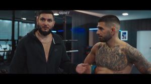 �������