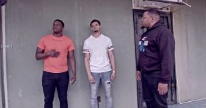 � �������