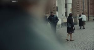 �����