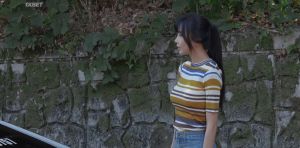 �����