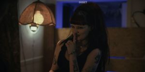 ��������