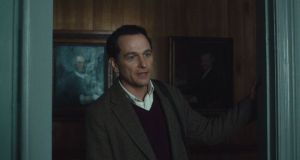 ����� ����