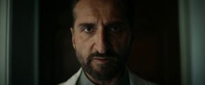 �����