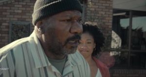 �������