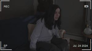 �����